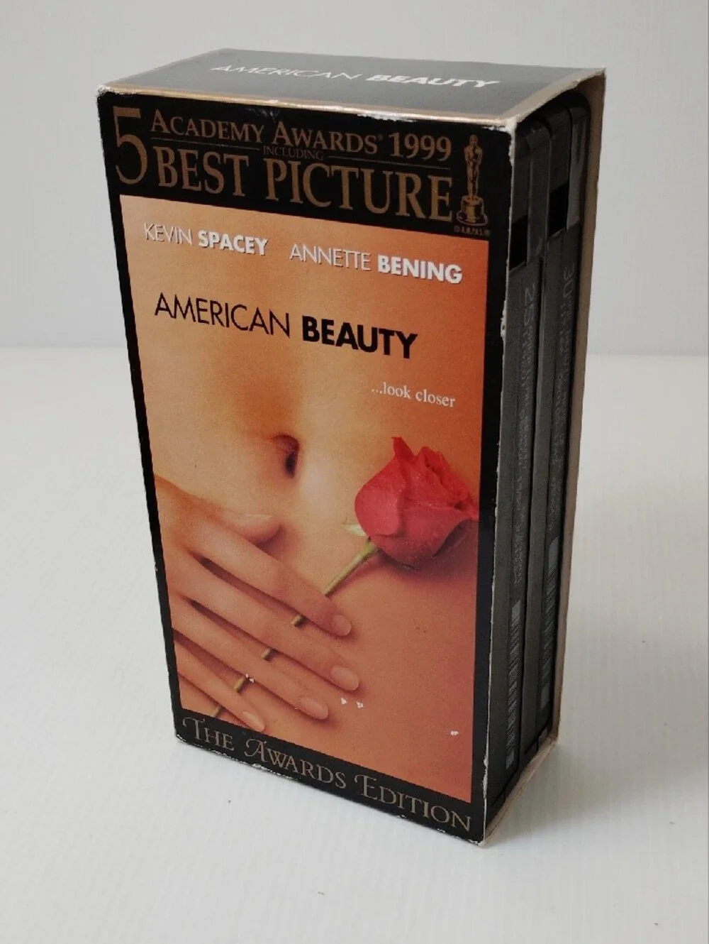 12 For $8 Dreamworks American Beauty VHS Tape Set - Counts As ONE VHS In Bundle
